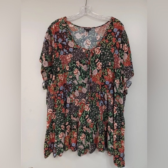 Flowered blouse - Picture 4 of 4